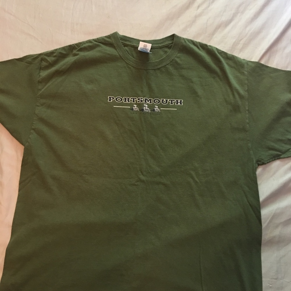 Tee shirt